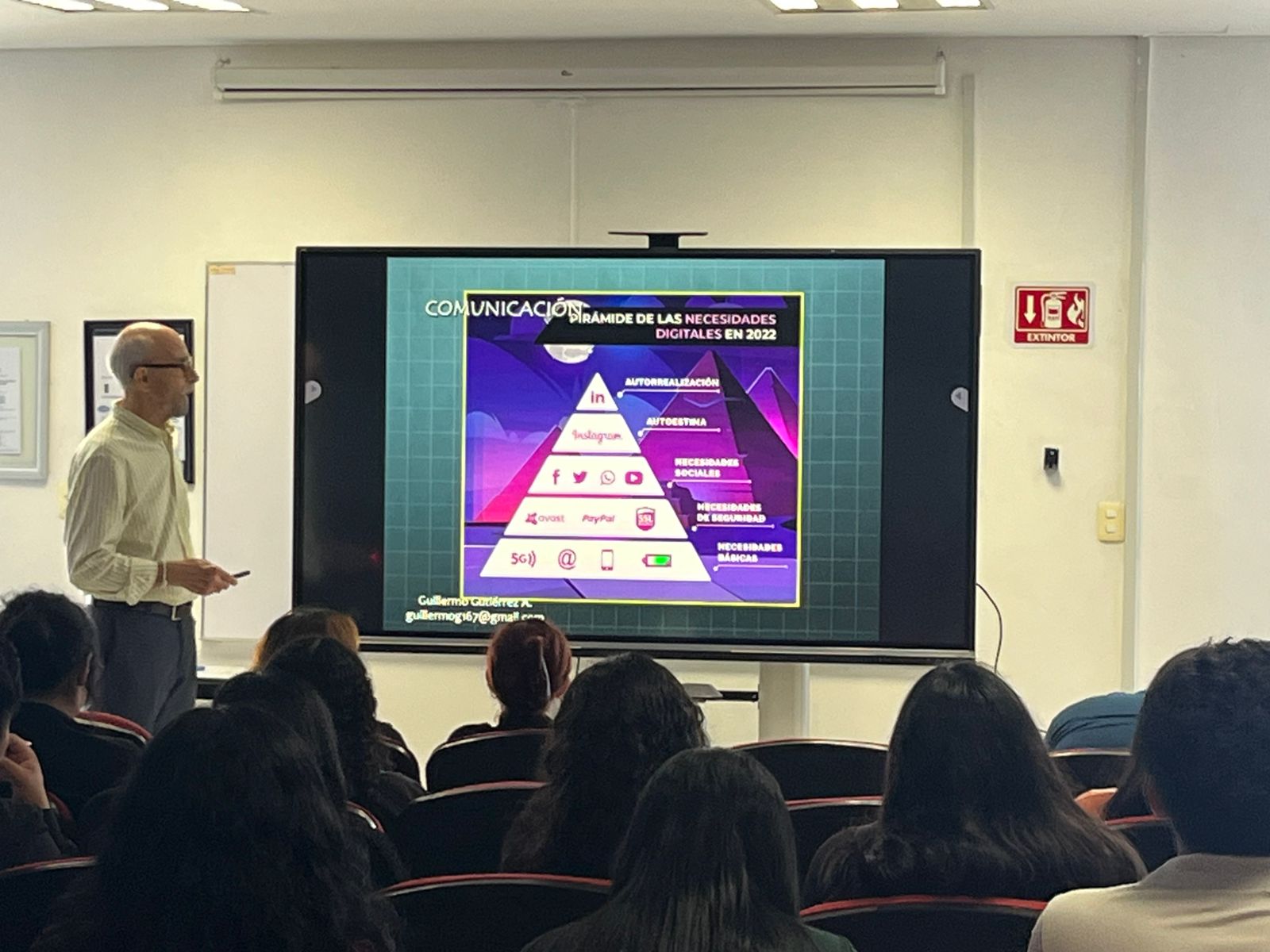 “La Comunicación Organizacional desde la Perspectiva de las Relaciones Públicas”