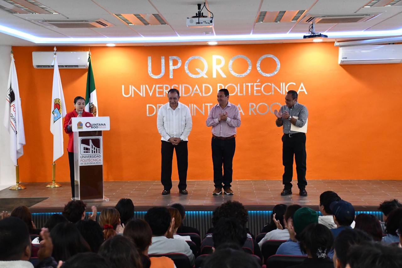 Conferencia Magistral: Acuífero Cárstico en la Península de Yucatán